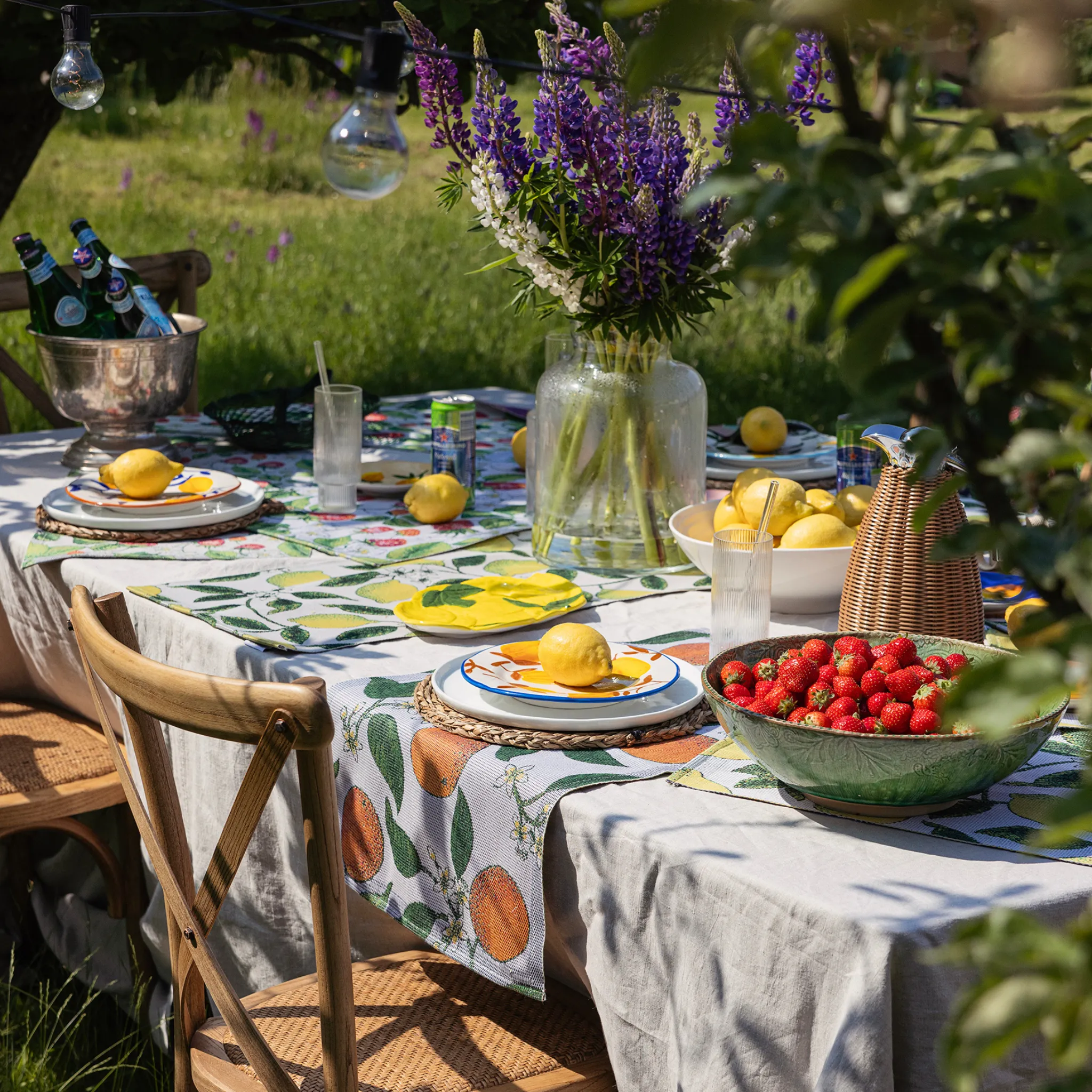 Apelsiner Table Runner