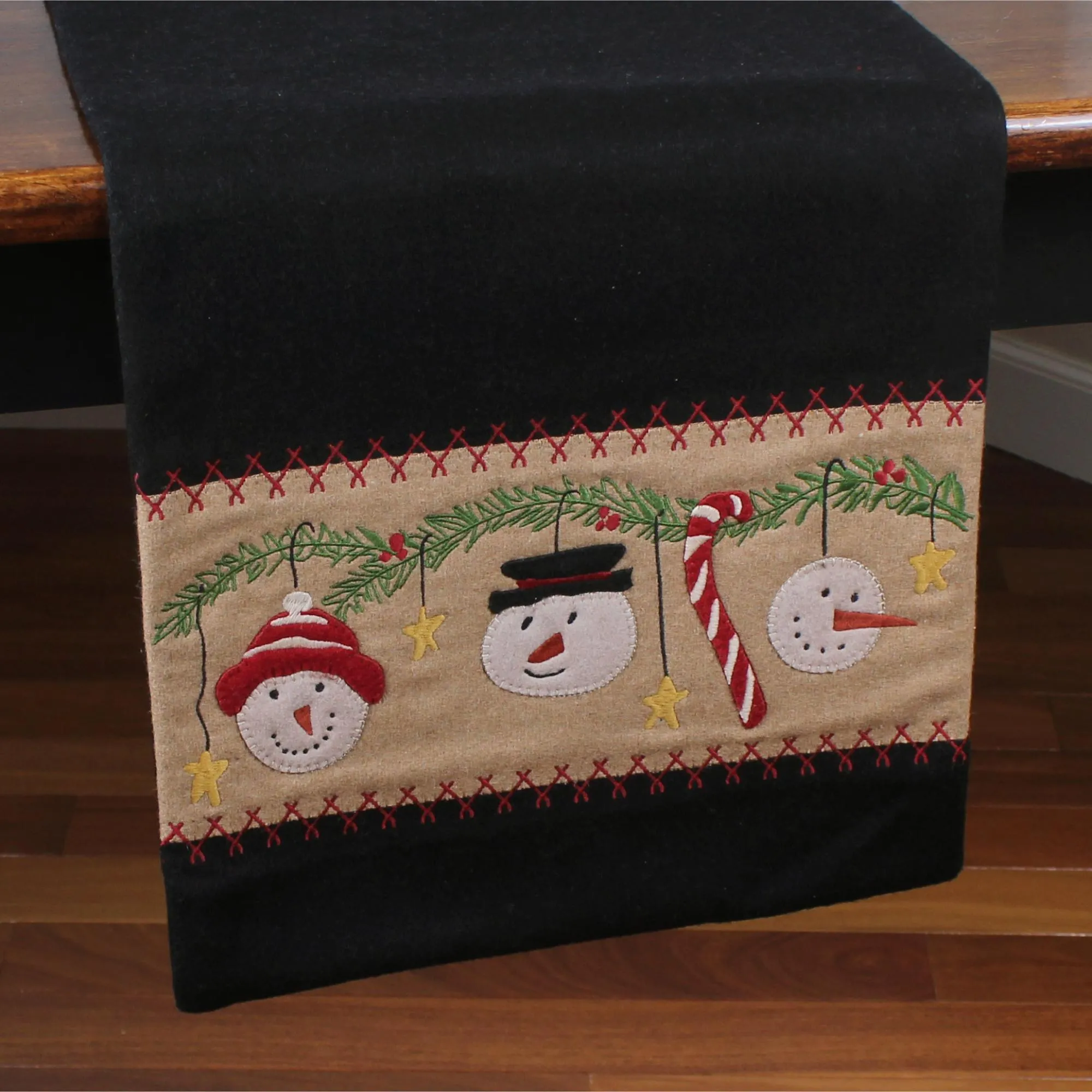 C Snowmen Fun Table Runner TR762400