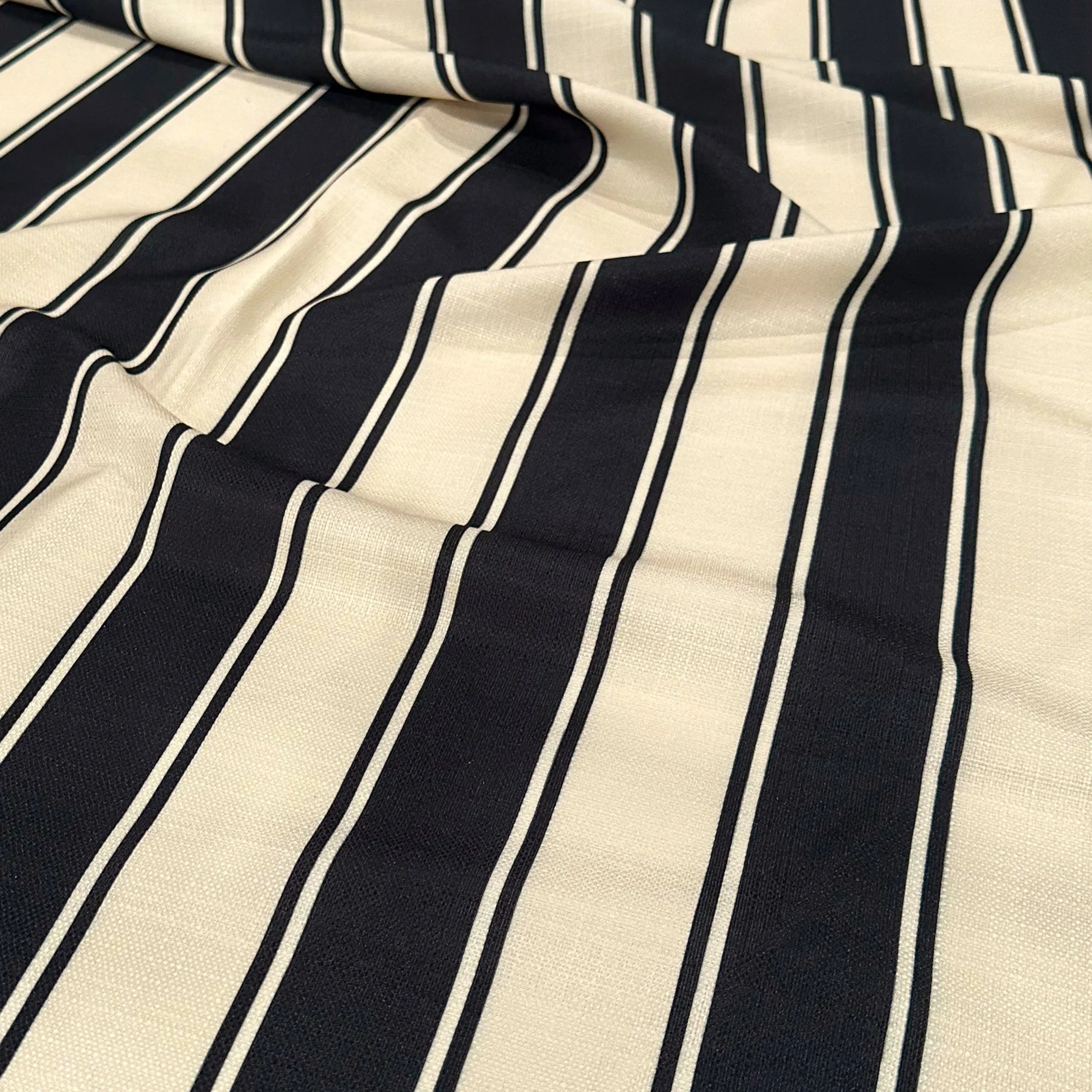 Cabana Stripe Table Runner in Black / Ivory