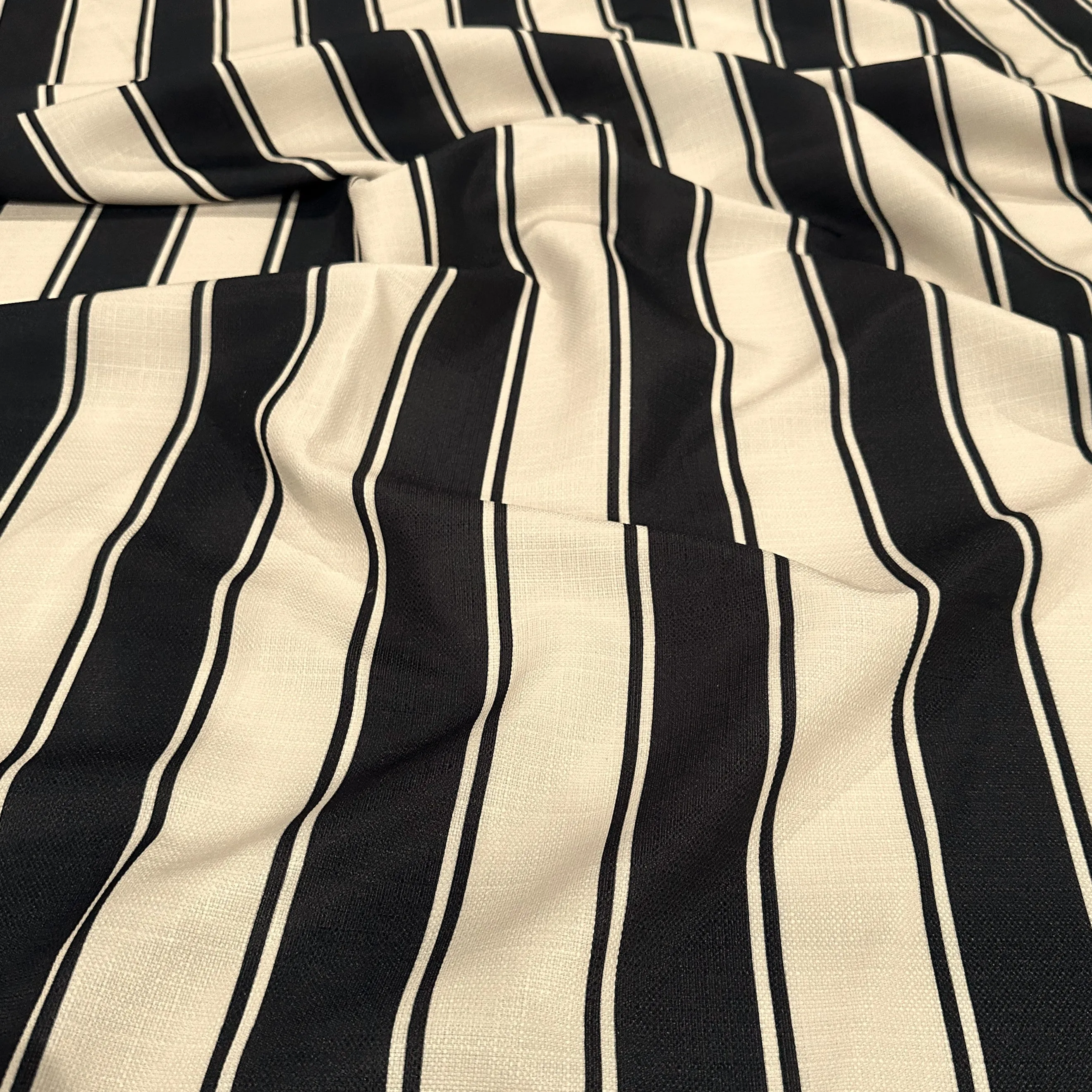 Cabana Stripe Table Runner in Black / Ivory