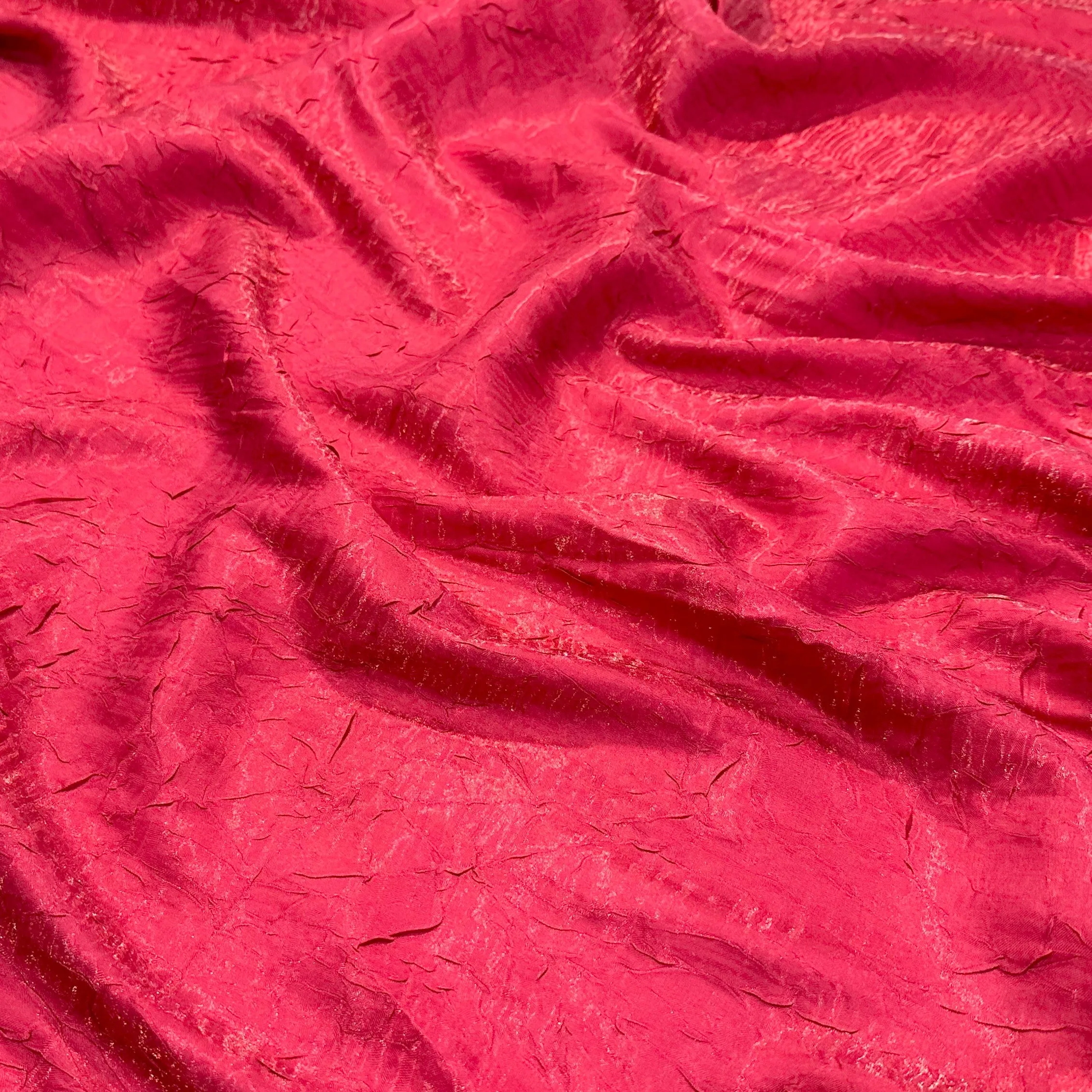 Crush Shimmer (Galaxy) Table Runner in Cerise 143