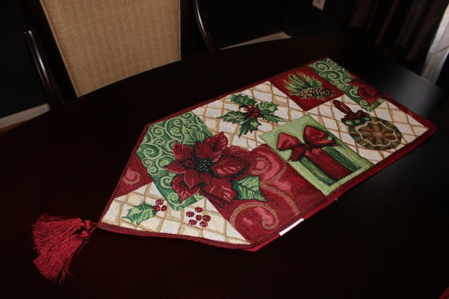 Tache Holiday Tidings Table Runners